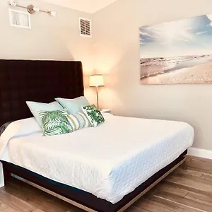 Holiday home Paradise Hideaway Entire Guest Near, Clearwater